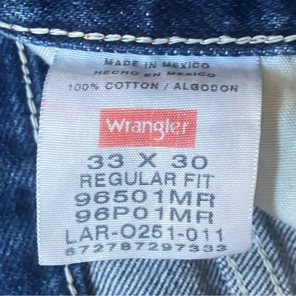 Men’s Wrangler Jeans - Picture 2 of 4